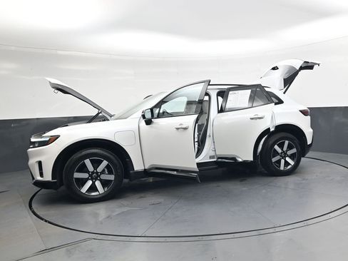 Used 2024 Honda Prologue Touring image 43