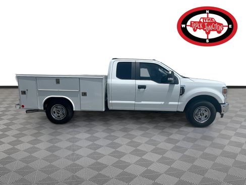 Used 2022 Ford F250 XL w/ Power Equipment Group RWD image 8