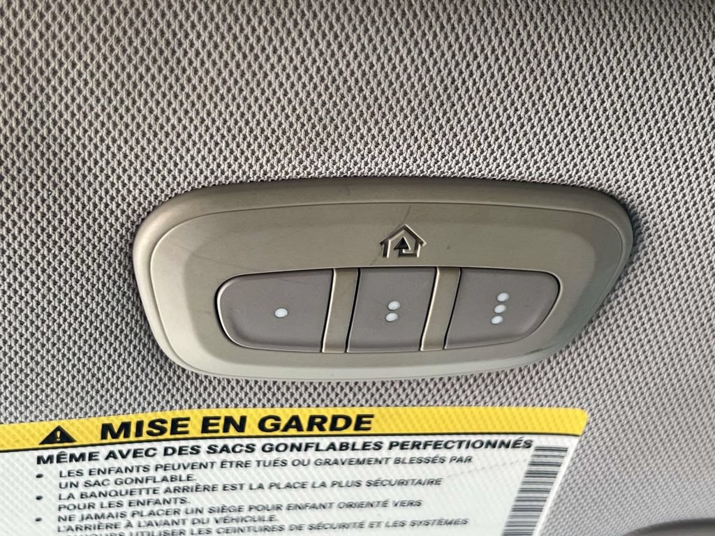 Used 2019 Chrysler Pacifica Limited FWD image 28