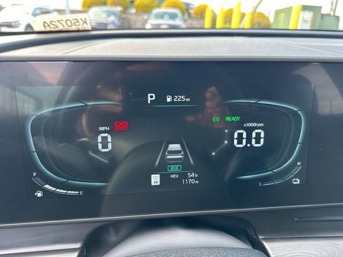 Used 2025 Kia Sportage X-Line image 10