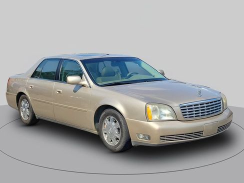 Used 2005 Cadillac De Ville w/ Deville Premium Package FWD image 1