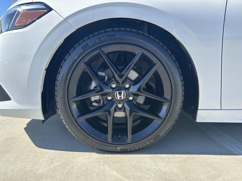 Certified 2024 Honda Civic Sport image 18