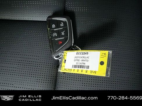 Certified 2025 Cadillac Optiq Luxury 2 w/ LPO, Floor Liner Package image 27