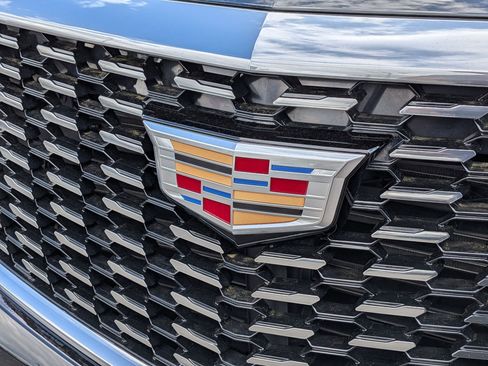 Certified 2025 Cadillac XT5 Premium Luxury AWD/4WD image 31