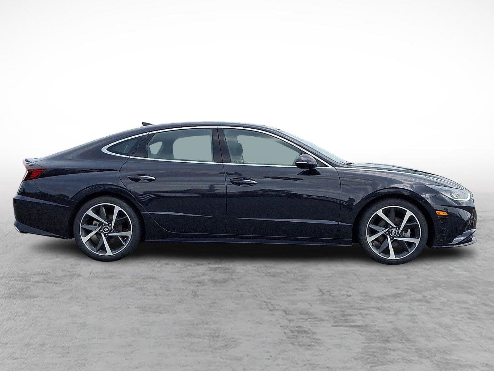 Certified 2023 Hyundai Sonata SEL Plus w/ Cargo Package FWD image 7