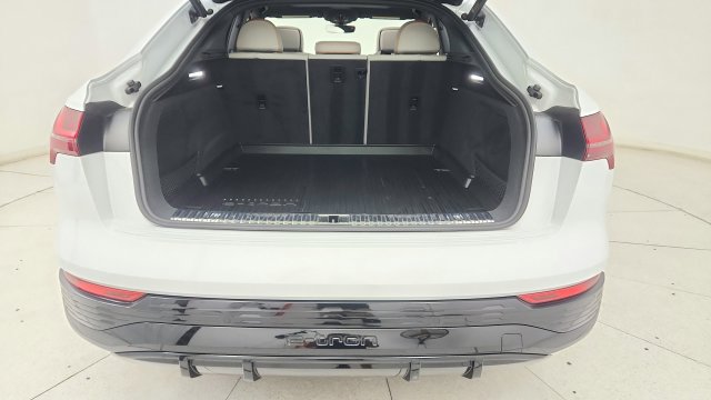 Used 2024 Audi Q8 e-tron Prestige AWD/4WD image 28