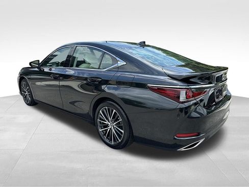 Used 2022 Lexus ES 350 w/ Premium Package FWD image 5