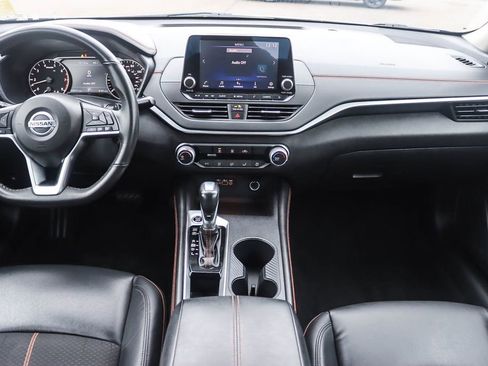Used 2022 Nissan Altima 2.5 SR image 17