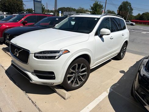 Used 2019 Volvo XC90 T5 Momentum w/ Protection Package Premier FWD image 3