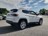 Certified 2024 Jeep Compass Latitude image 3