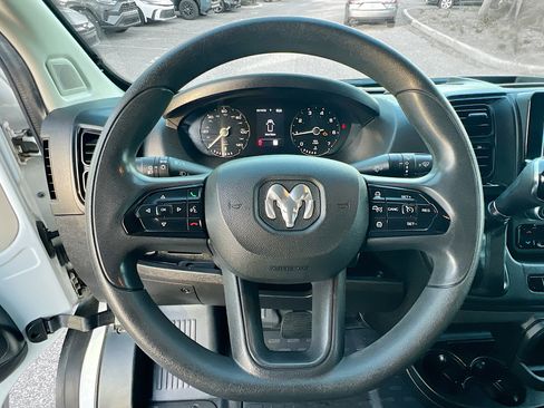 Used 2022 RAM ProMaster 2500 w/ Convenience Group image 16