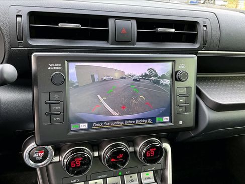 Used 2024 Toyota GR86 image 20