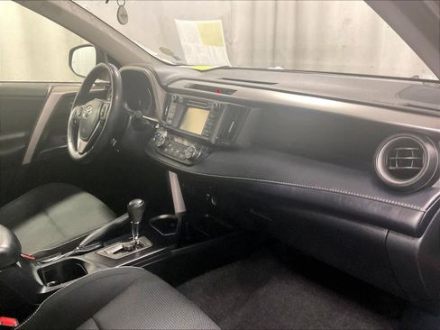 Used 2018 Toyota RAV4 XLE image 14