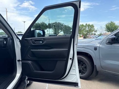 New 2026 Nissan Armada SV AWD/4WD image 17