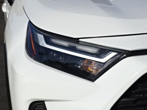 Certified 2023 Toyota RAV4 LE FWD image 5