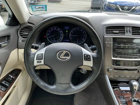 Used 2011 Lexus IS 250 AWD w/ Premium Pkg Value Edition image 28