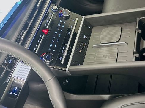 Certified 2026 Hyundai Santa Fe Limited FWD image 17