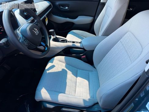 Used 2026 Honda HR-V LX image 9