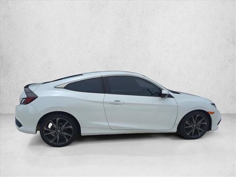 Used 2020 Honda Civic Sport image 2