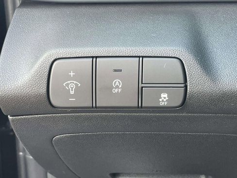 New 2026 Hyundai Elantra SE image 17