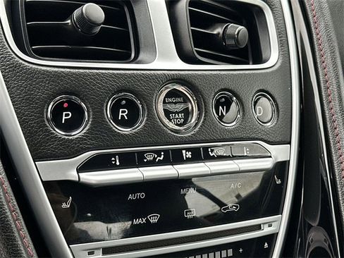 Used 2020 Aston Martin DB11 Coupe image 23