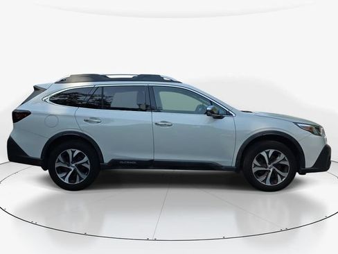 Used 2020 Subaru Outback Touring XT AWD/4WD image 4