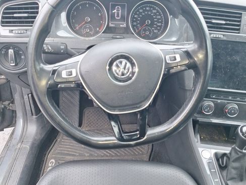 Used 2019 Volkswagen Golf SE FWD image 13