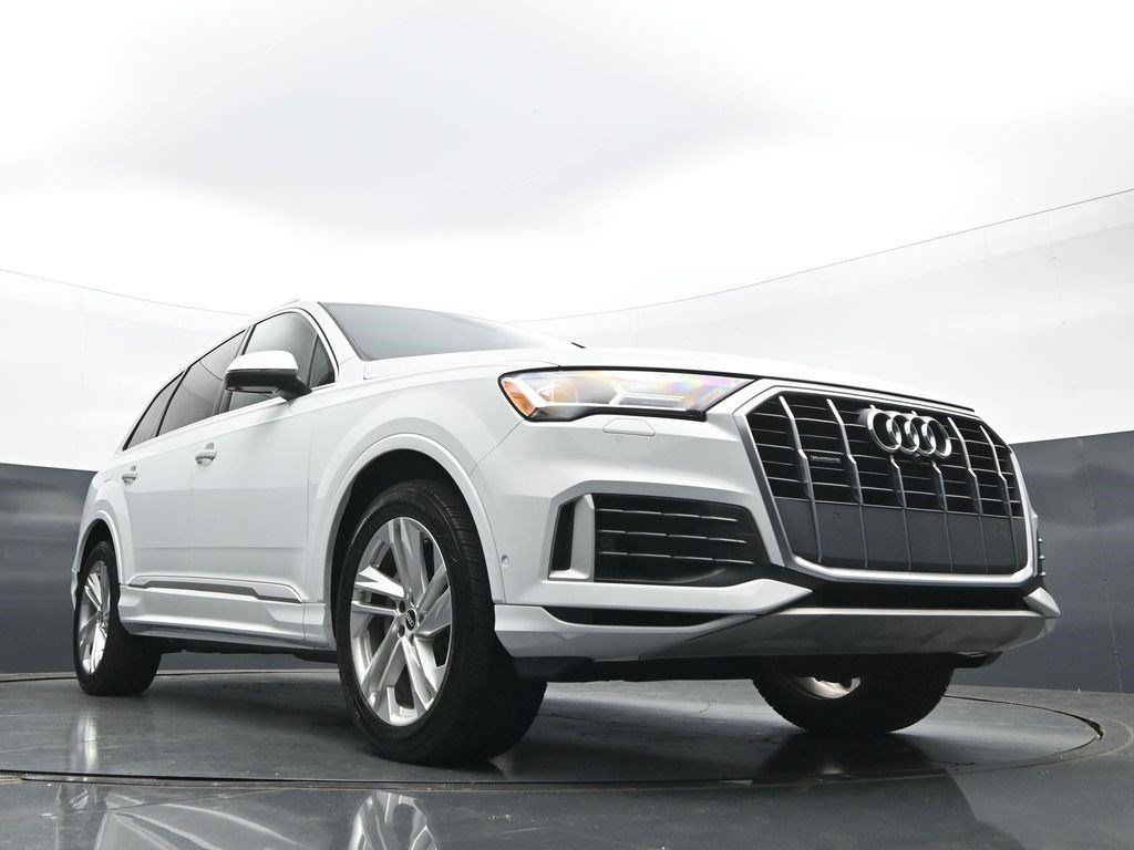 Used 2021 Audi Q7 3.0T Premium Plus w/ Premium Plus Package AWD/4WD image 47