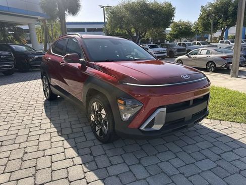 Used 2025 Hyundai Kona SEL FWD image 16