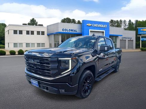 Used 2025 GMC Sierra 1500 Elevation w/ Elevation Premium Package AWD/4WD image 1