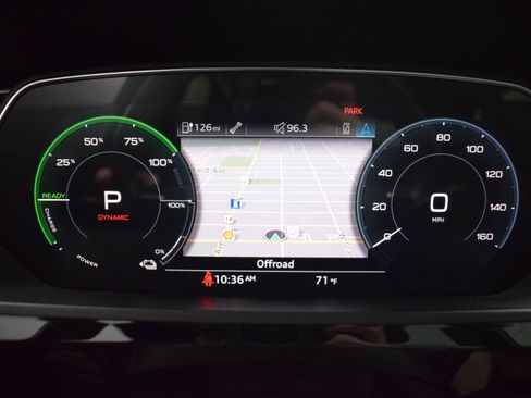 Used 2019 Audi e-tron Premium Plus AWD/4WD image 30