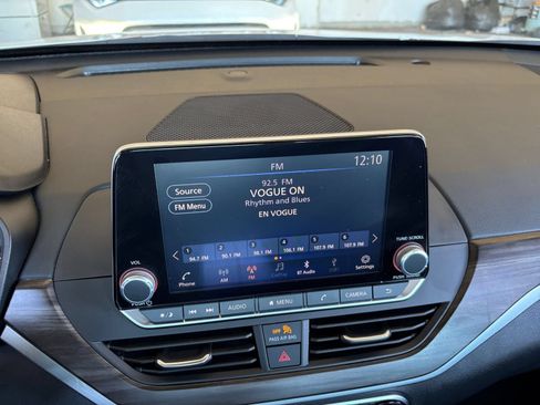 Used 2025 Nissan Altima 2.5 SV FWD image 20