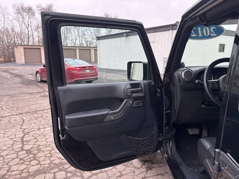 Used 2012 Jeep Wrangler Unlimited Sport AWD/4WD image 16
