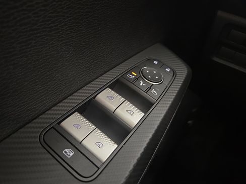 Used 2025 Mitsubishi Outlander SE AWD/4WD image 28