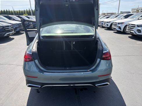 Used 2025 Mercedes-Benz E 450 4MATIC Sedan image 33