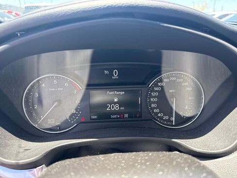 Used 2021 Cadillac XT4 Luxury w/ Trailering Package AWD/4WD image 9