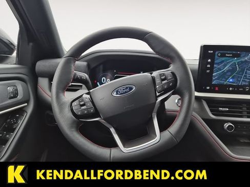 Used 2026 Ford Explorer ST-Line w/ ST-Line Street Pack AWD/4WD image 12