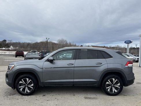 Used 2025 Volkswagen Atlas Cross Sport SE image 7