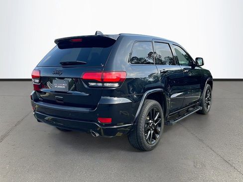 Certified 2019 Jeep Grand Cherokee Altitude RWD image 7
