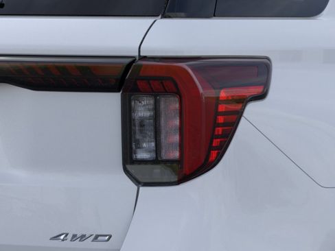New 2026 Ford Explorer Platinum AWD/4WD image 13