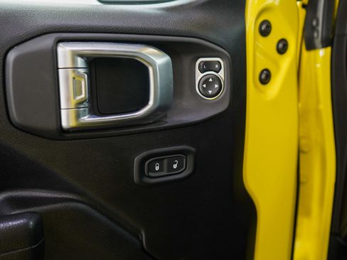 Used 2023 Jeep Wrangler Sport S AWD/4WD image 19