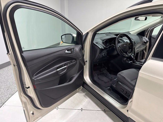Used 2018 Ford Escape SE AWD/4WD image 9