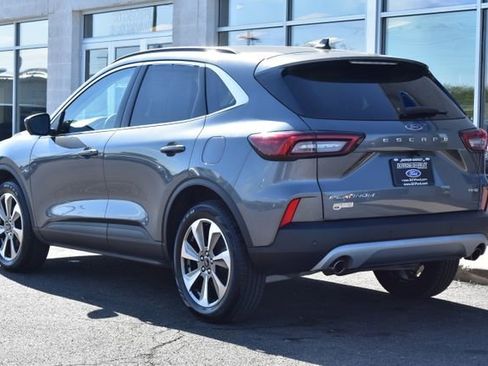 Used 2024 Ford Escape Platinum AWD/4WD image 9