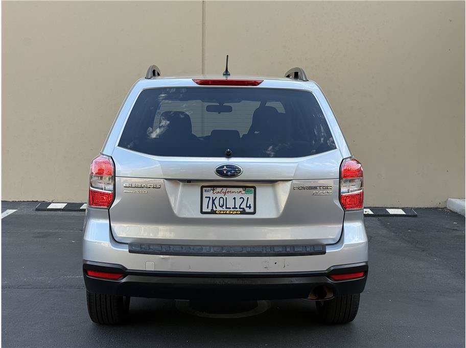 Used 2015 Subaru Forester 2.5i Premium w/ All-Weather Package AWD/4WD image 5