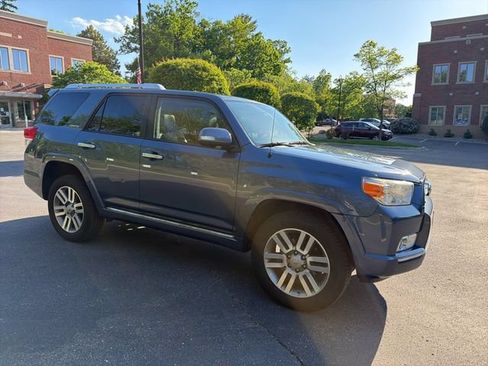 Used 2010 Toyota 4Runner 4WD image 12