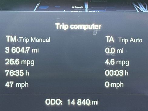 Used 2025 Volvo V60 B5 Cross Country Plus image 40