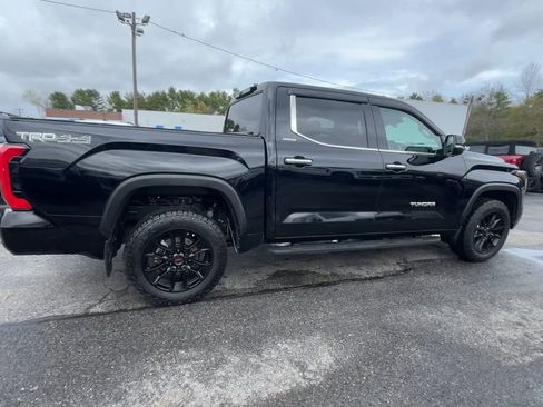 Used 2022 Toyota Tundra Limited w/ TRD Off-Road Package AWD/4WD image 20