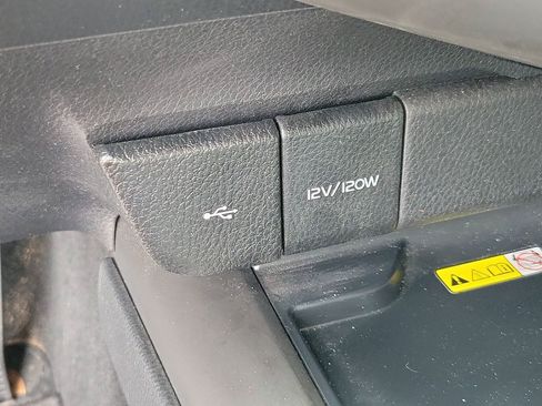 Used 2022 Toyota Camry XLE w/ Navigation Upgrade Package FWD image 29
