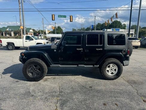Used 2012 Jeep Wrangler Unlimited Sport AWD/4WD image 5