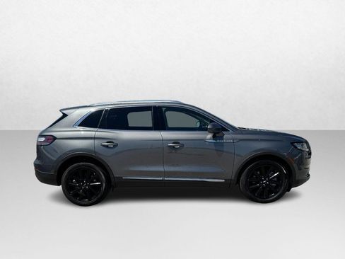 Used 2023 Lincoln Nautilus Reserve w/ Monochromatic Package AWD/4WD image 4